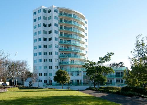Top Of The Town Bed & Breakfast — 5-Star Luxury Hotel in Tauranga, New Zealand