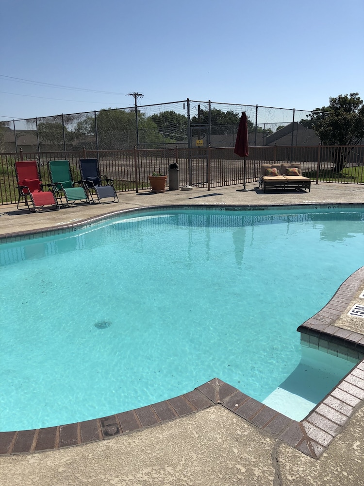 Windcrest Inn and Suites - photo 37