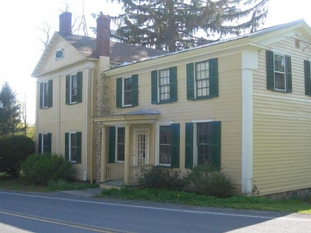 VanWinkle Inn - photo 38