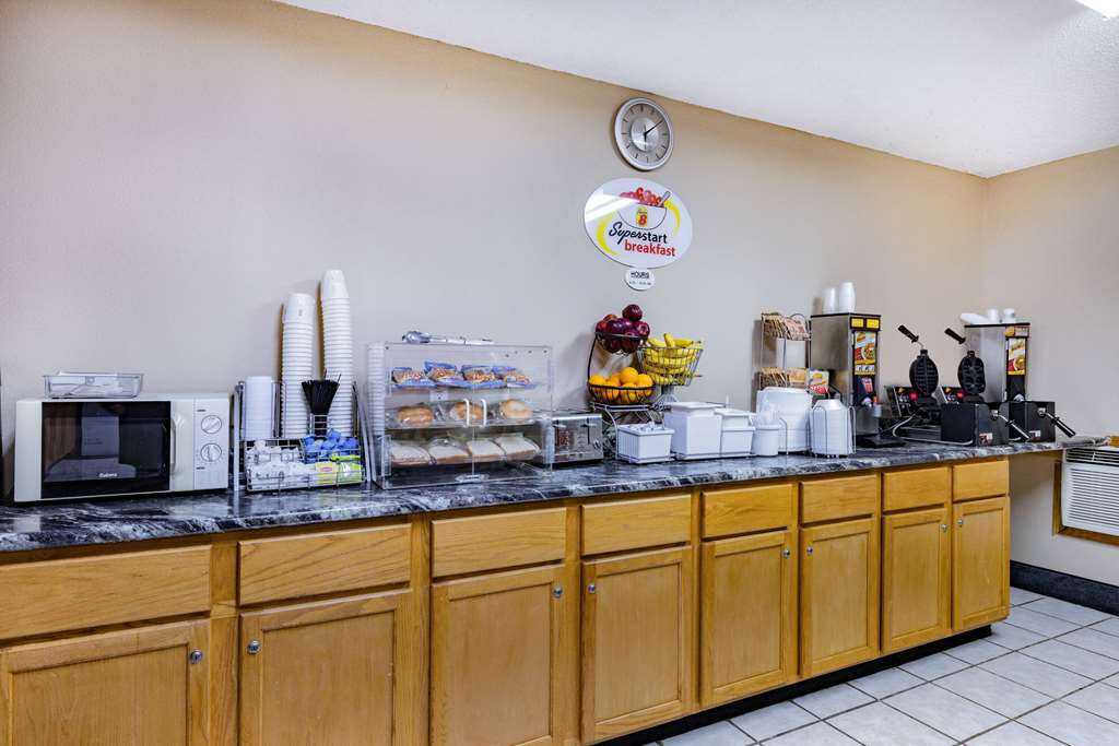 Super 8 by Wyndham Valentine NE - photo 40