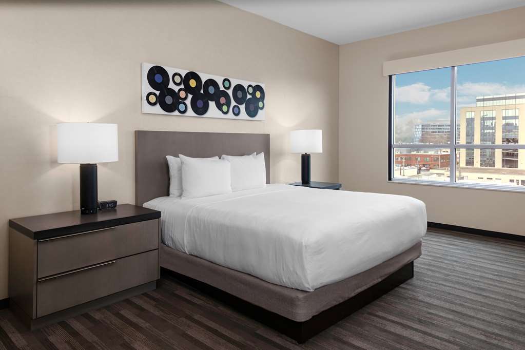 Hyatt House Nashville Downtown Convention Center - photo 23