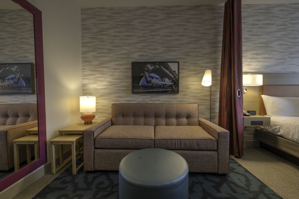 Home2 Suites by Hilton Allentown Bethlehem Airport - photo 8