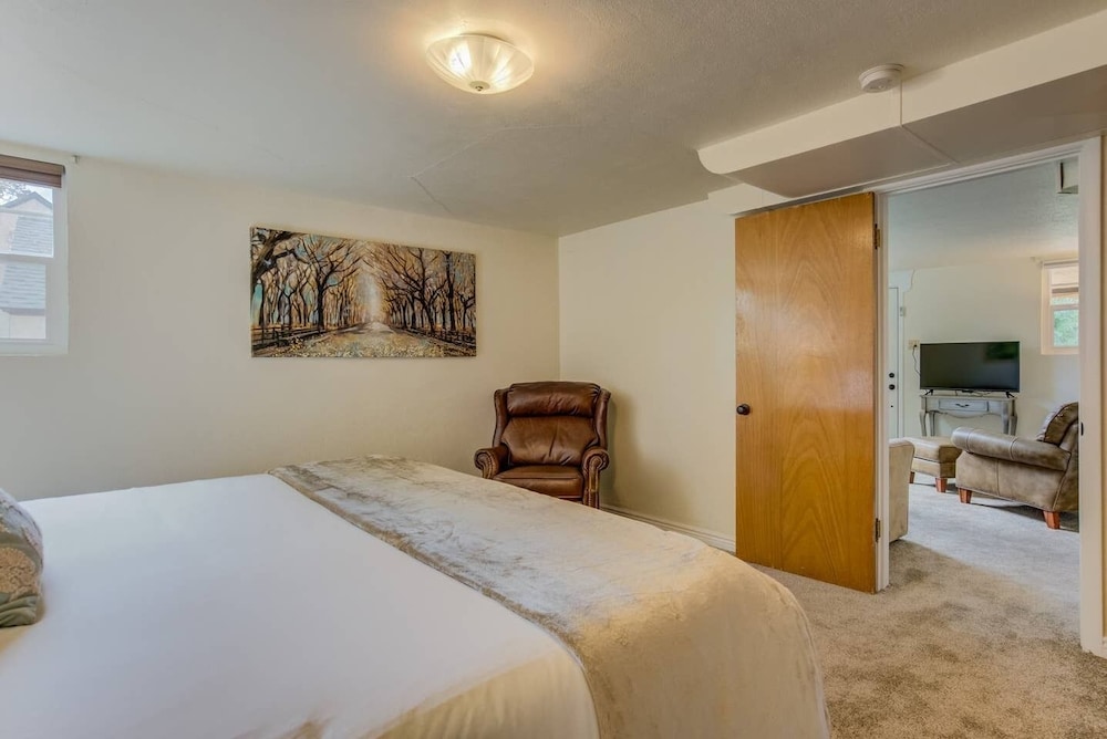 5BR Mnt Viewsdowntown Luxuryfirepit & RV Parking - photo 12