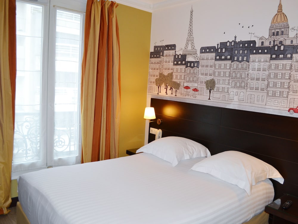 Hotel De L'Exposition Tour Eiffel - carbon neutral hotel in Paris