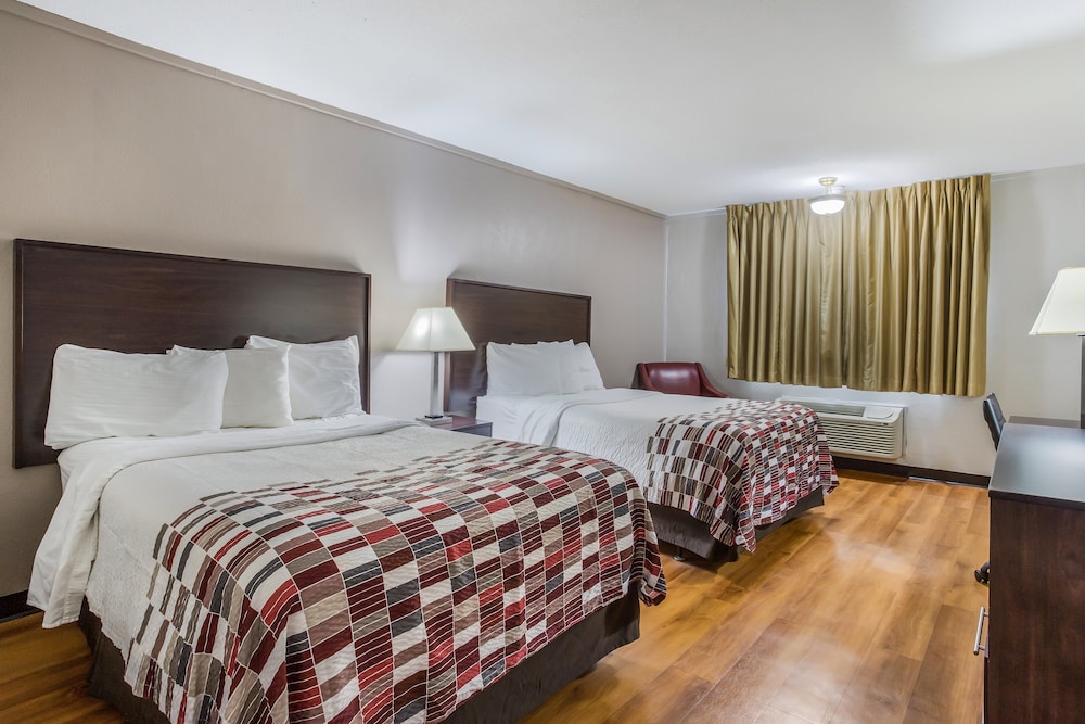 Red Roof Inn Meridian - photo 20