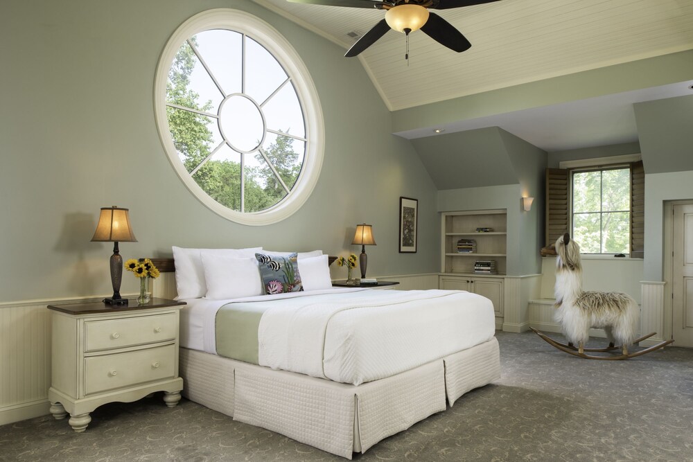 Great Oak Manor - photo 16