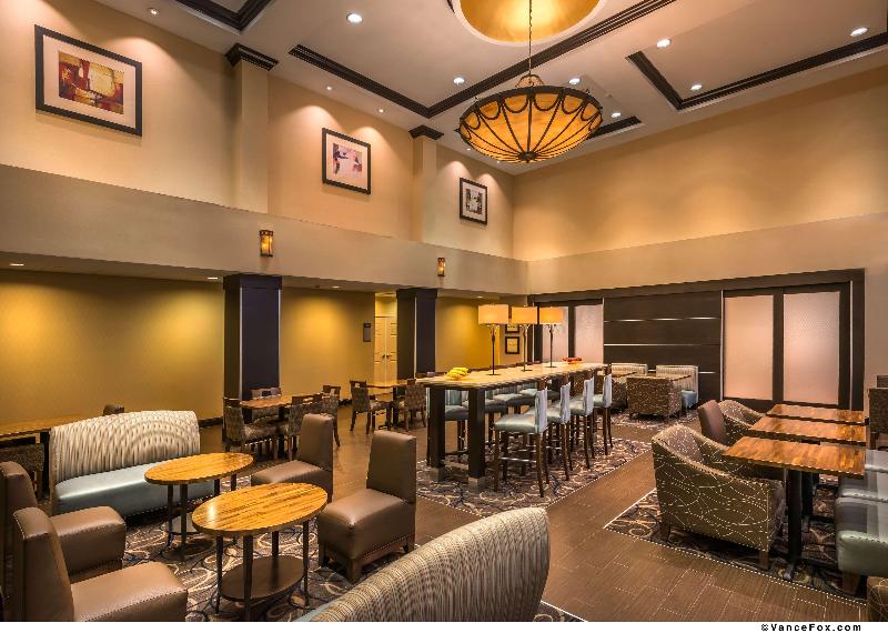 Hampton Inn & Suites Reno - photo 7