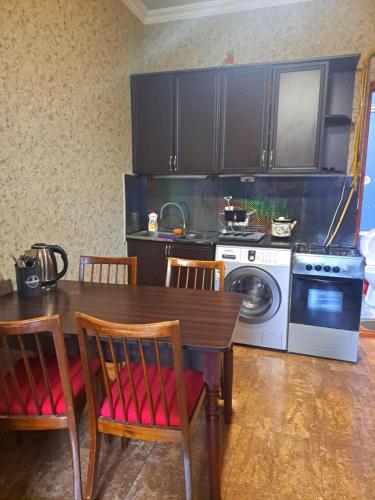 Apartment On Leonidze 18