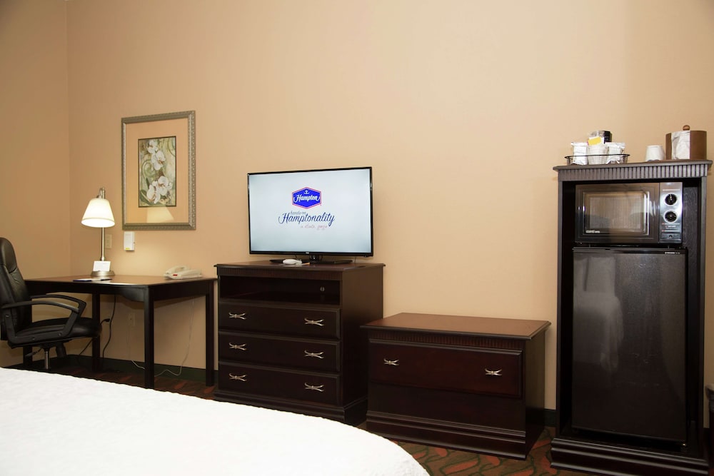Hampton Inn & Suites Houston Rosenberg - photo 37