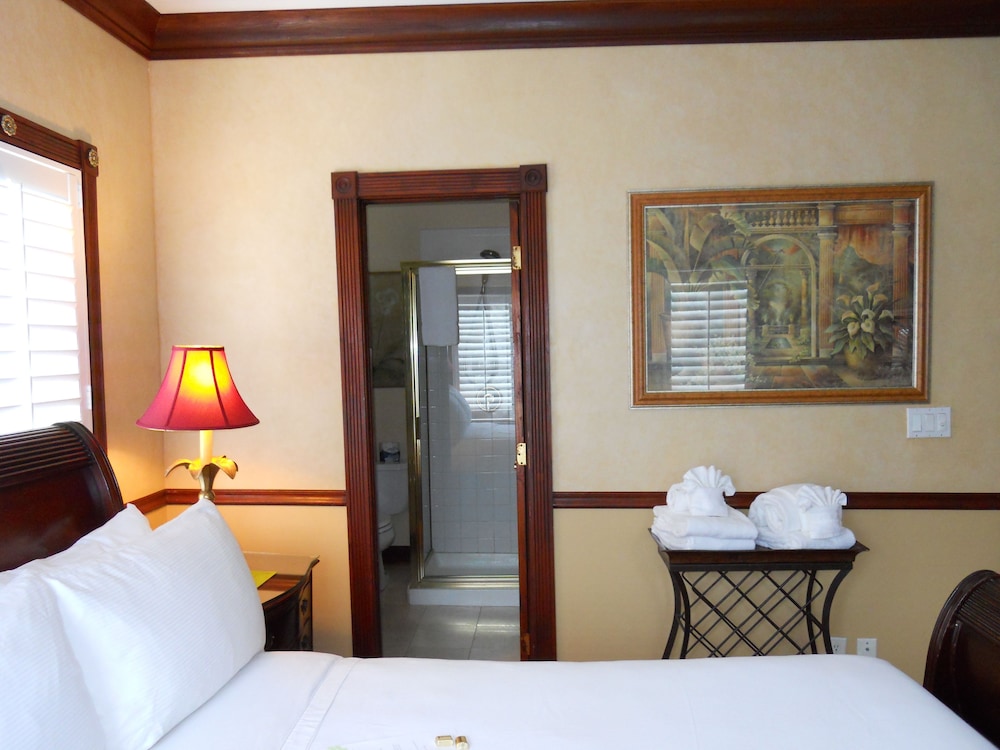 Duval Inn - photo 16