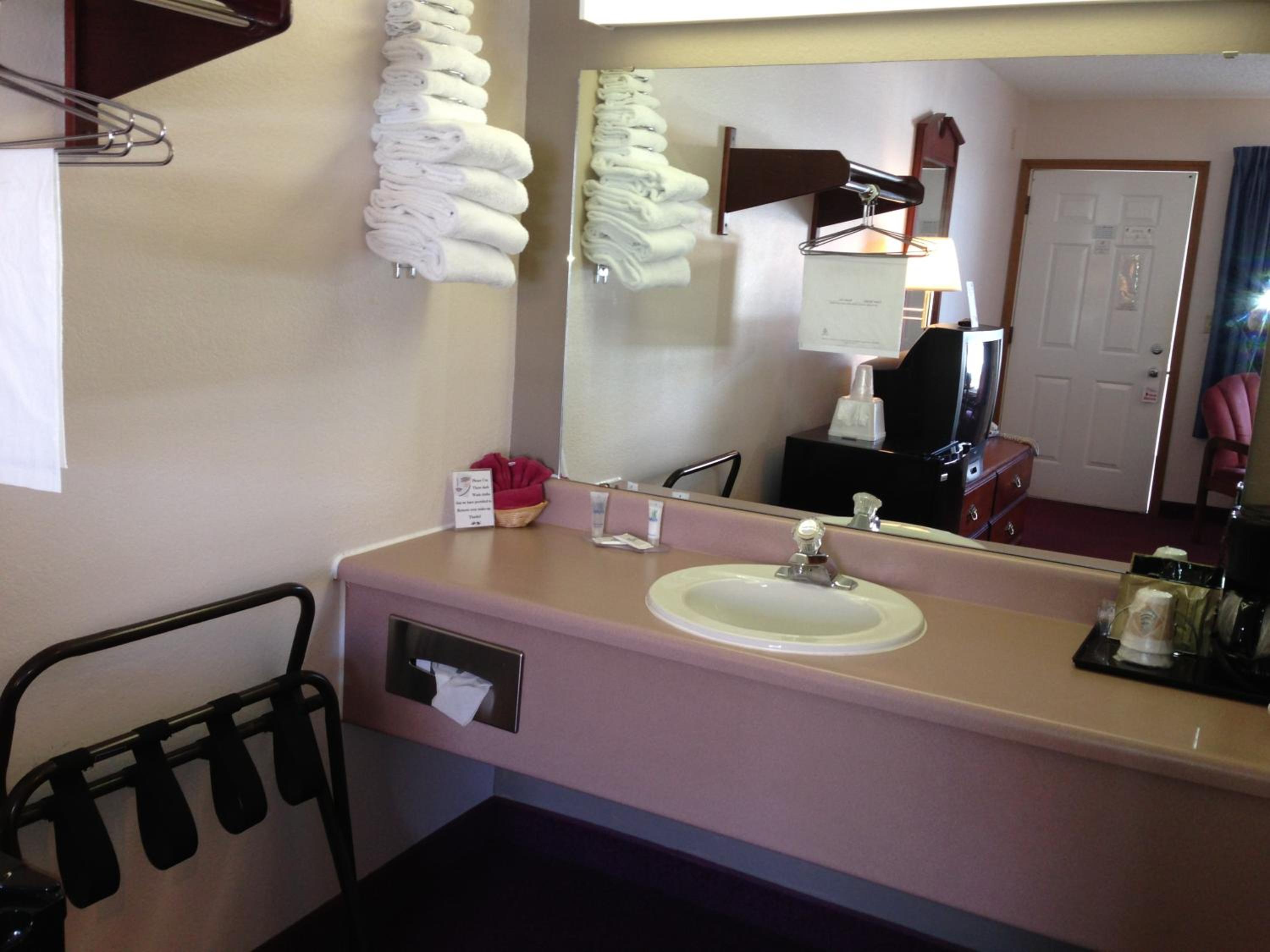 Twelve Oaks Inn - photo 36