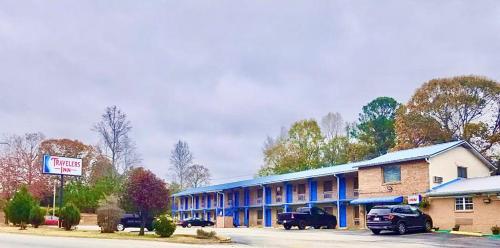Traveler’s Inn in Roanoke, United States