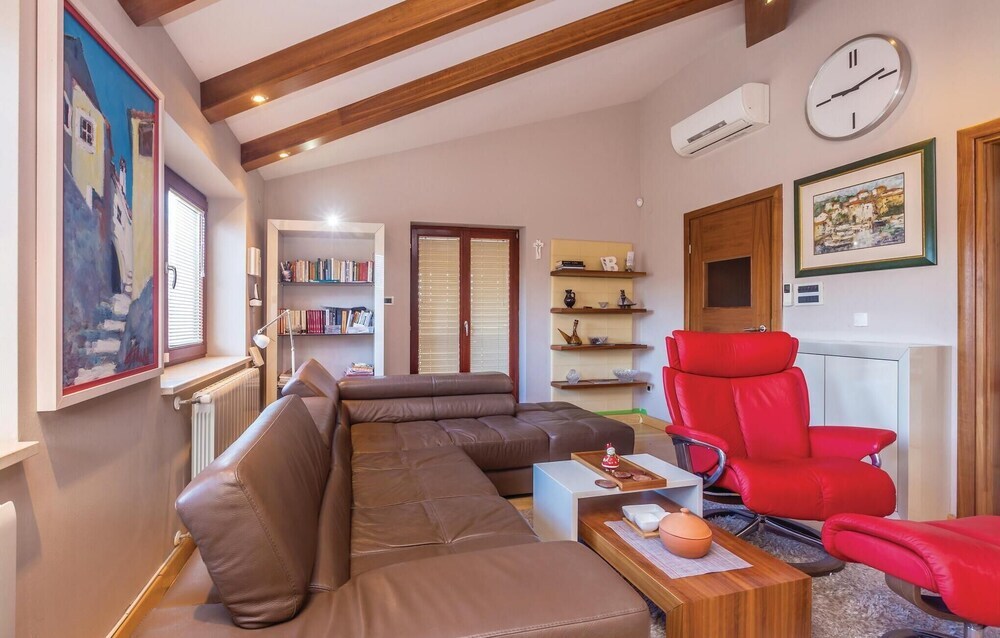 Villa With Pool Jacuzzi Sauna Fitness Playground & Wine Cellar — 5-Star Luxury Hotel in Dobrinj, Croatia