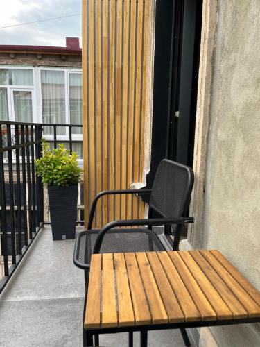 J&J City Centre Apartment