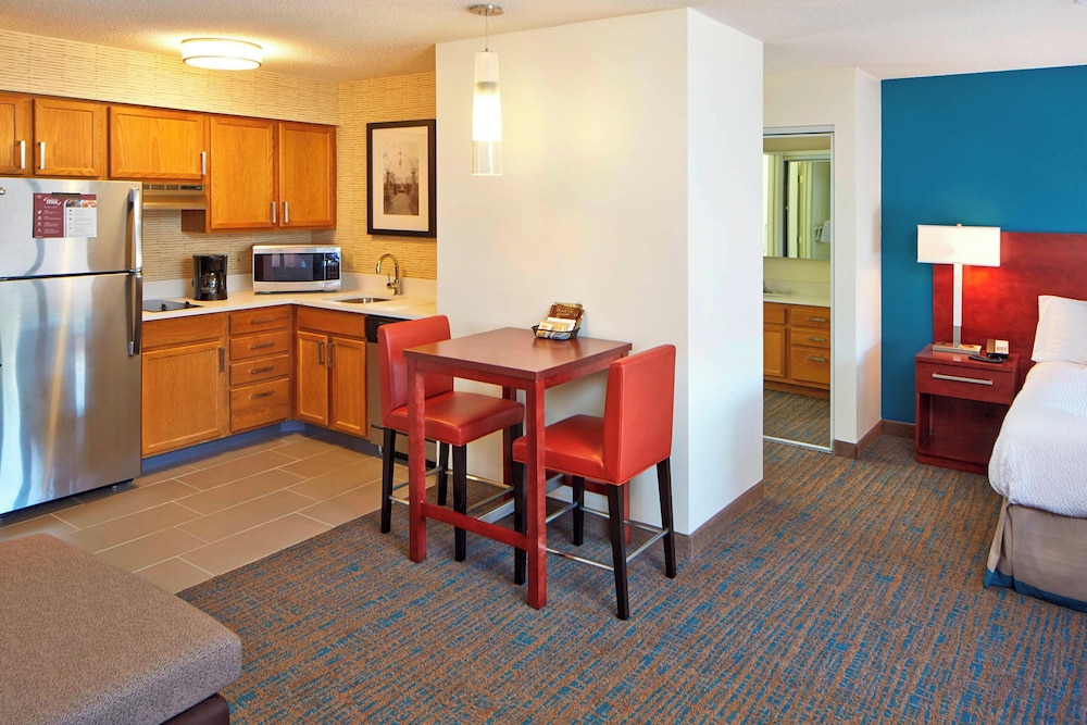 Residence Inn by Marriott Minneapolis St. Paul Roseville - photo 35