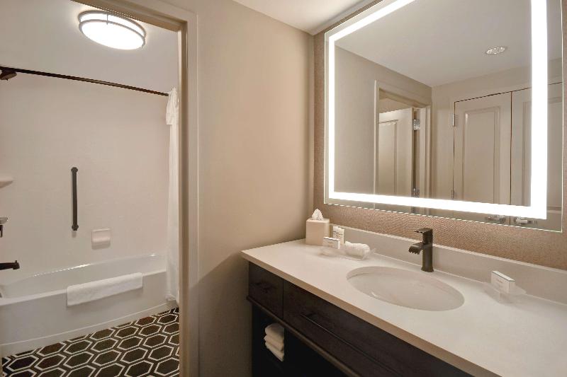 Homewood Suites by Hilton Tuscaloosa Downtown - photo 75
