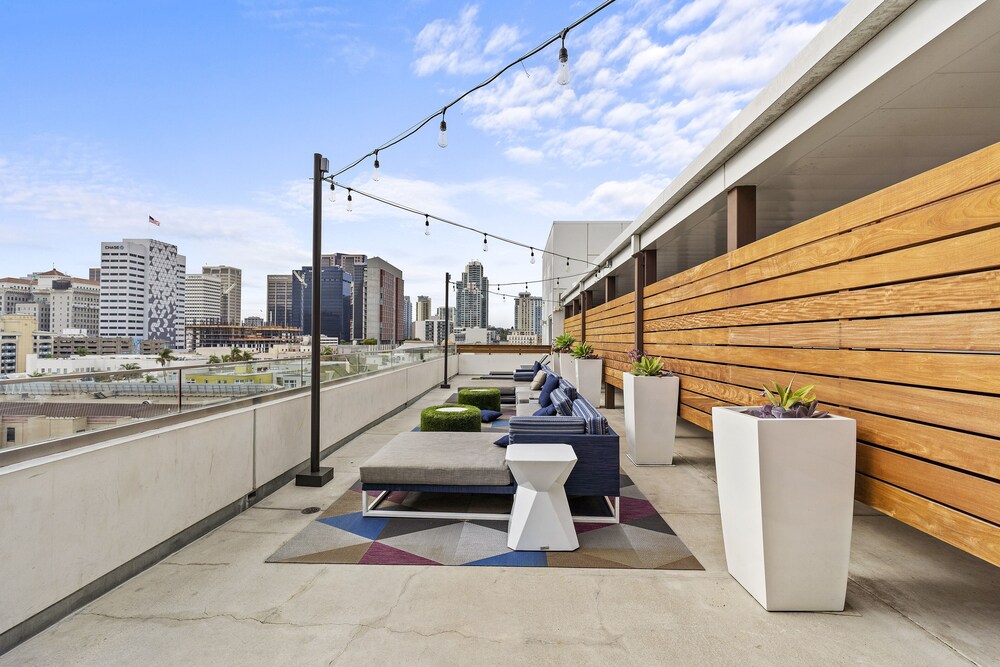 Downtown Lofts by Barsala - featured photo