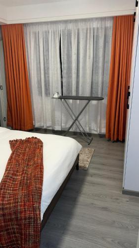 Executive 1 bed with golf course
