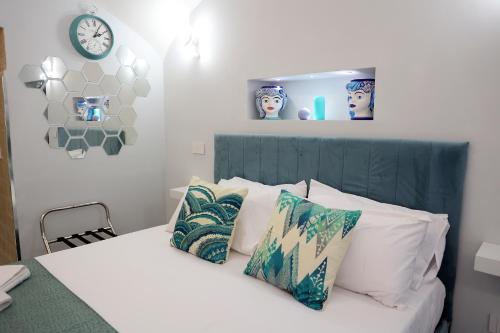 Suite Na' poesia Mergellina — 4-Star Luxury Hotel in Naples, Italy