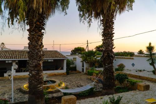 Villa Chivaga vicino al mare — 4-Star Luxury Hotel in Triscina, Italy