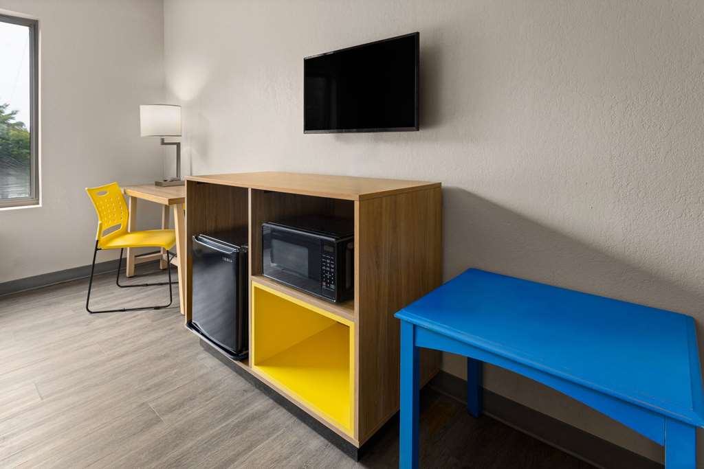 Days Inn & Suites by Wyndham Albany - photo 45