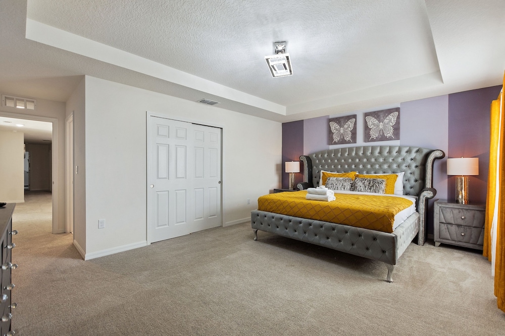 Rear Views Spa Games Room Pet Friendly Resort Amenities 8 Bedroom Villa - photo 12