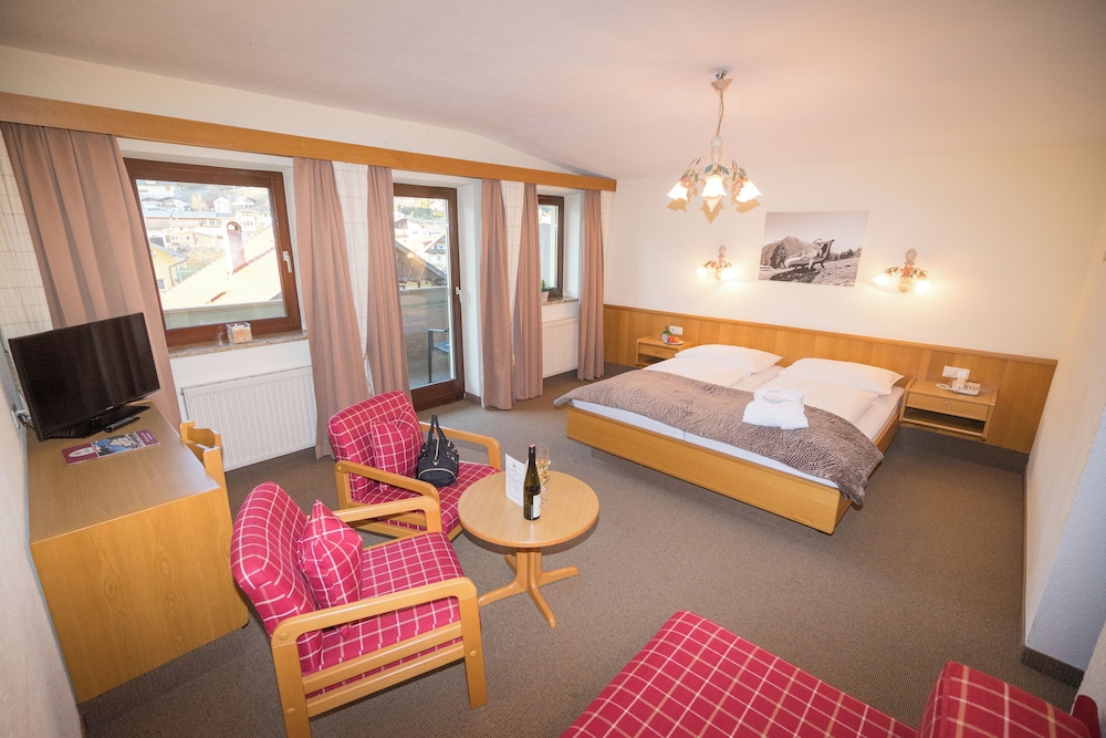 Hotel Zum Lamm — Tarrenz — photo 2