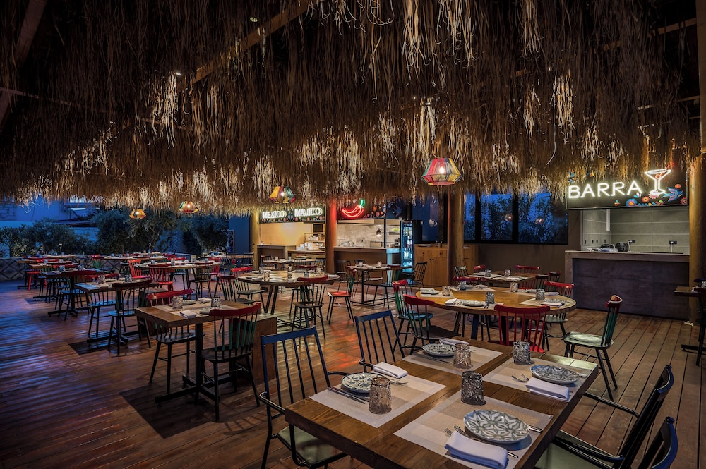 מזון ומשקאות