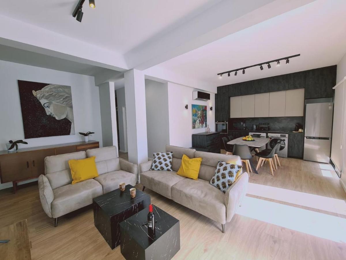 Limassolian Vibe House
