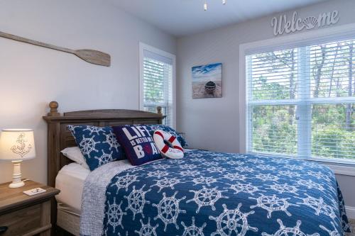Southern Charm by Oak Island Accommodations - photo 20