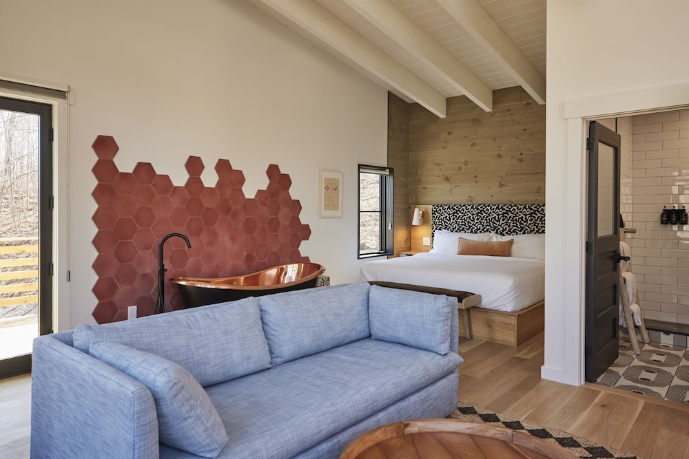 Woodstock Way Hotel - photo 20