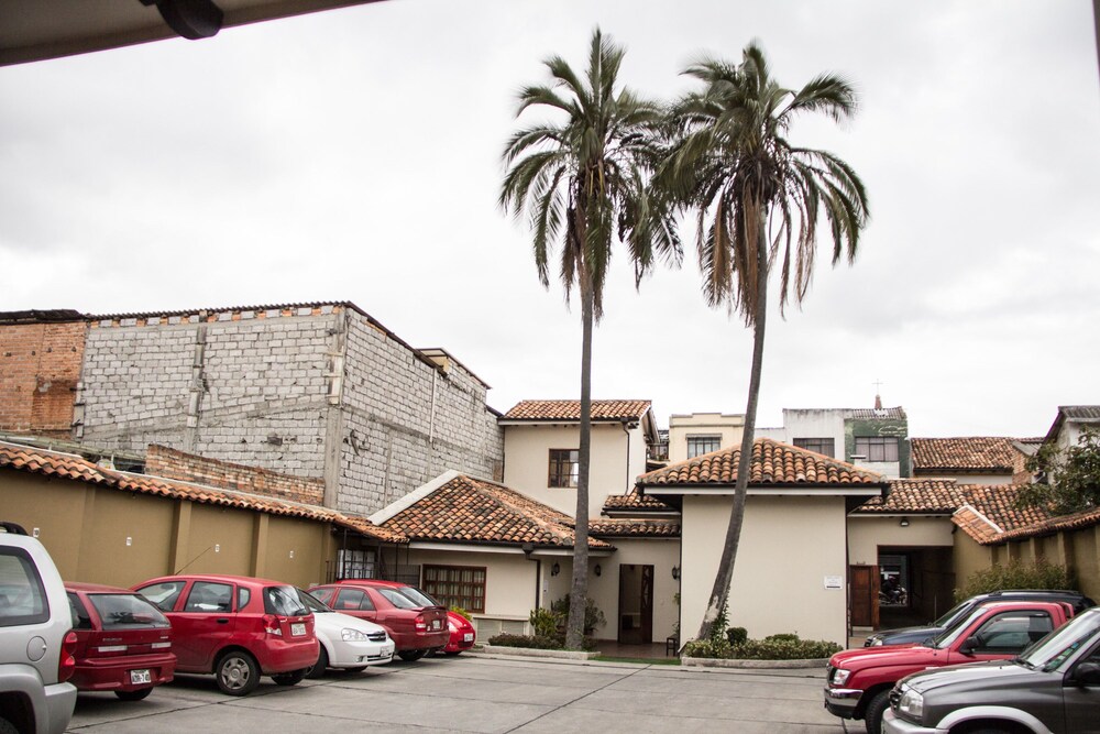 Hotel Calle Angosta in Cuenca, Ecuador
