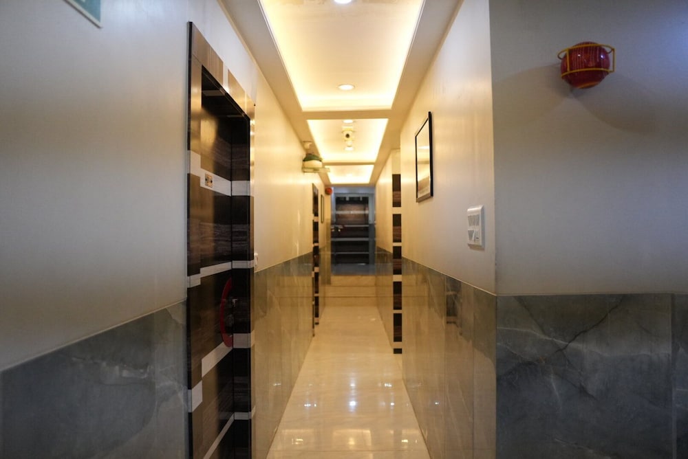 Hotel Pearl View - last minute hotel in Mumbai