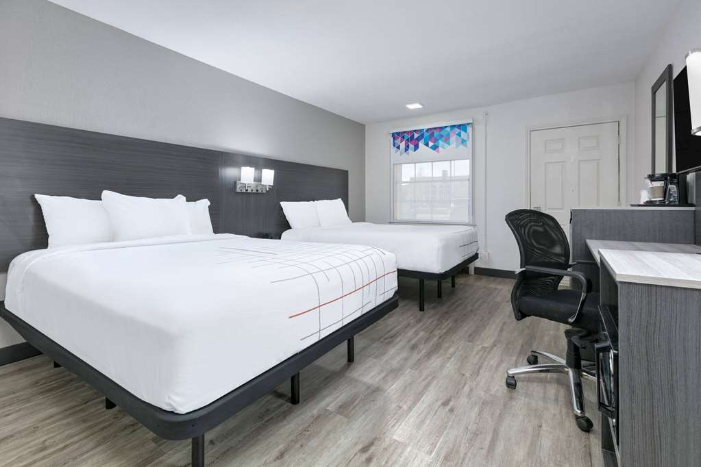 La Quinta Inn by Wyndham Dallas Uptown - photo 63