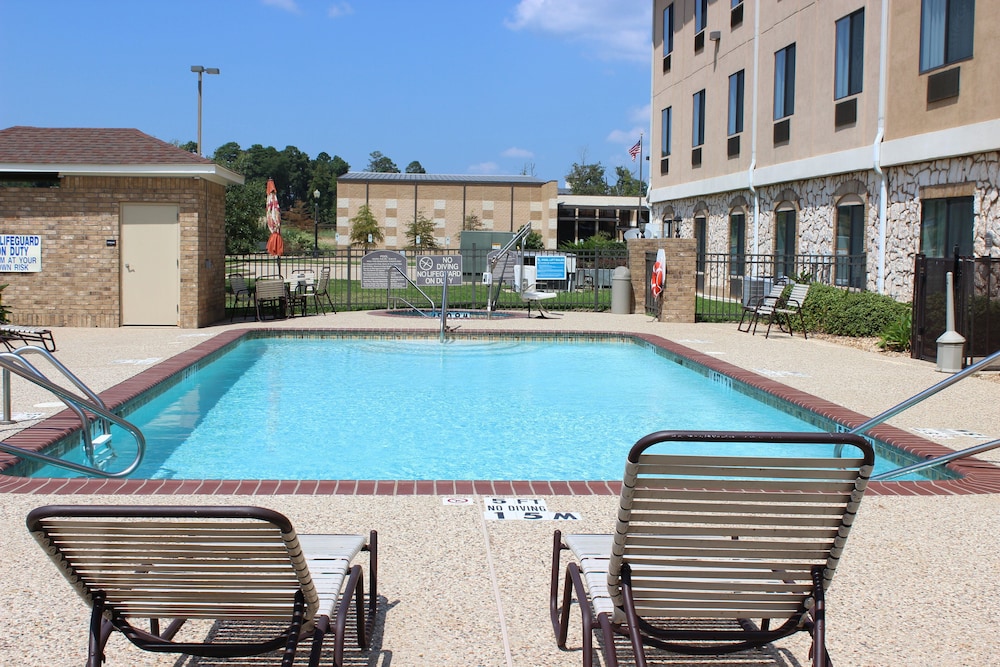 Holiday Inn Express & Suites Center by IHG - photo 33