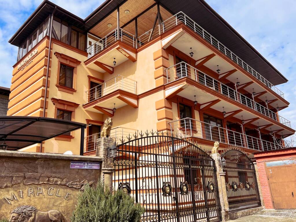 Miracle Hotel - carbon neutral hotel in Sochi