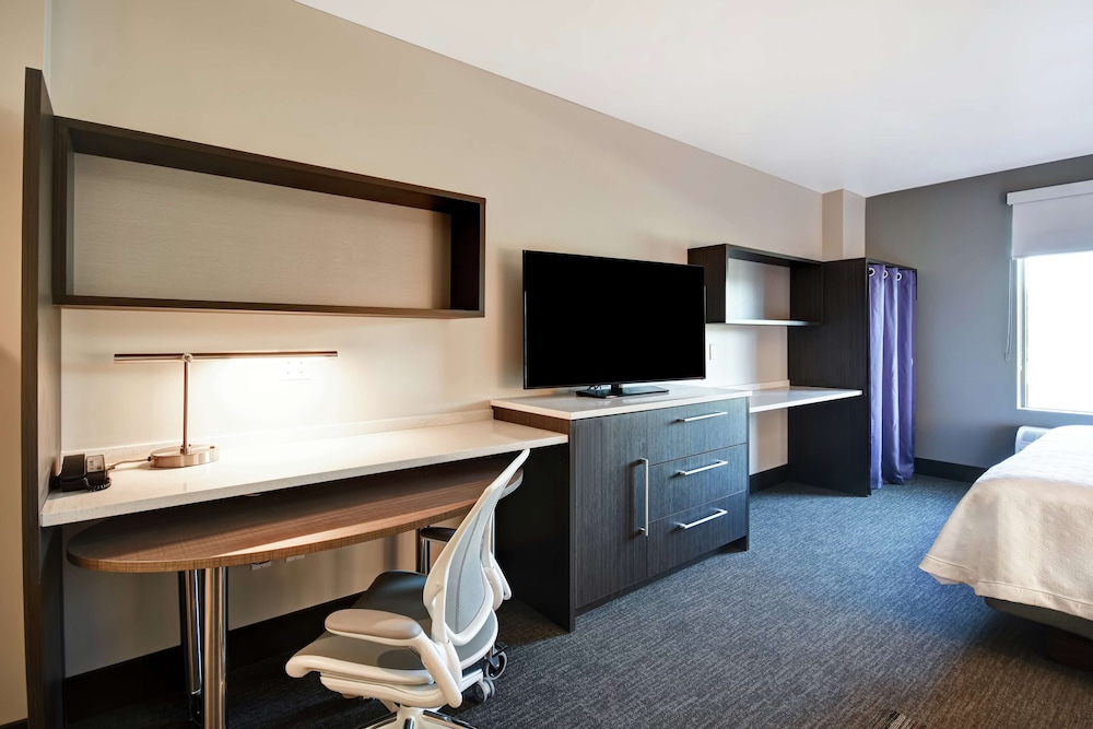 Home2 Suites by Hilton Los Angeles Montebello - photo 9