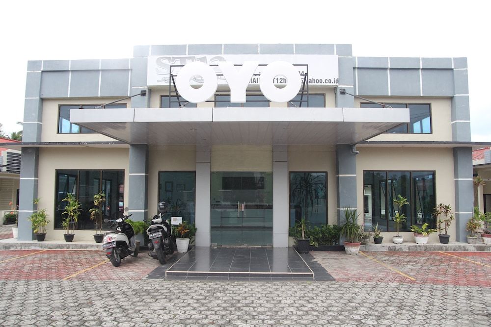 Oyo 2146 Hotel St 12 in Sungailiat, Indonesia
