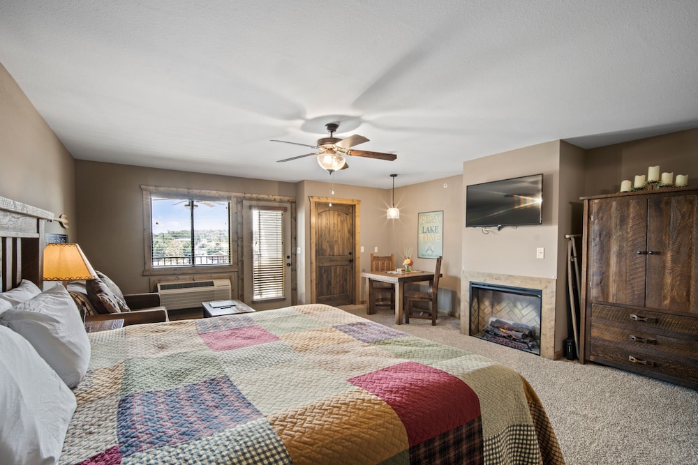 Table Rock Resorts at Indian Point - photo 82