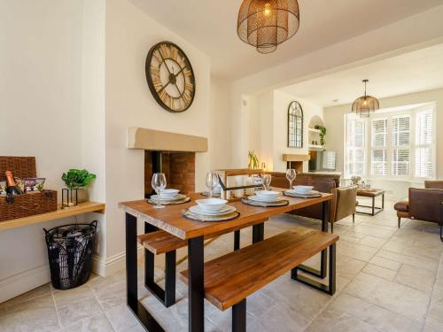 3 Bed House With Hot Tub Great Ayton TOP Terrace