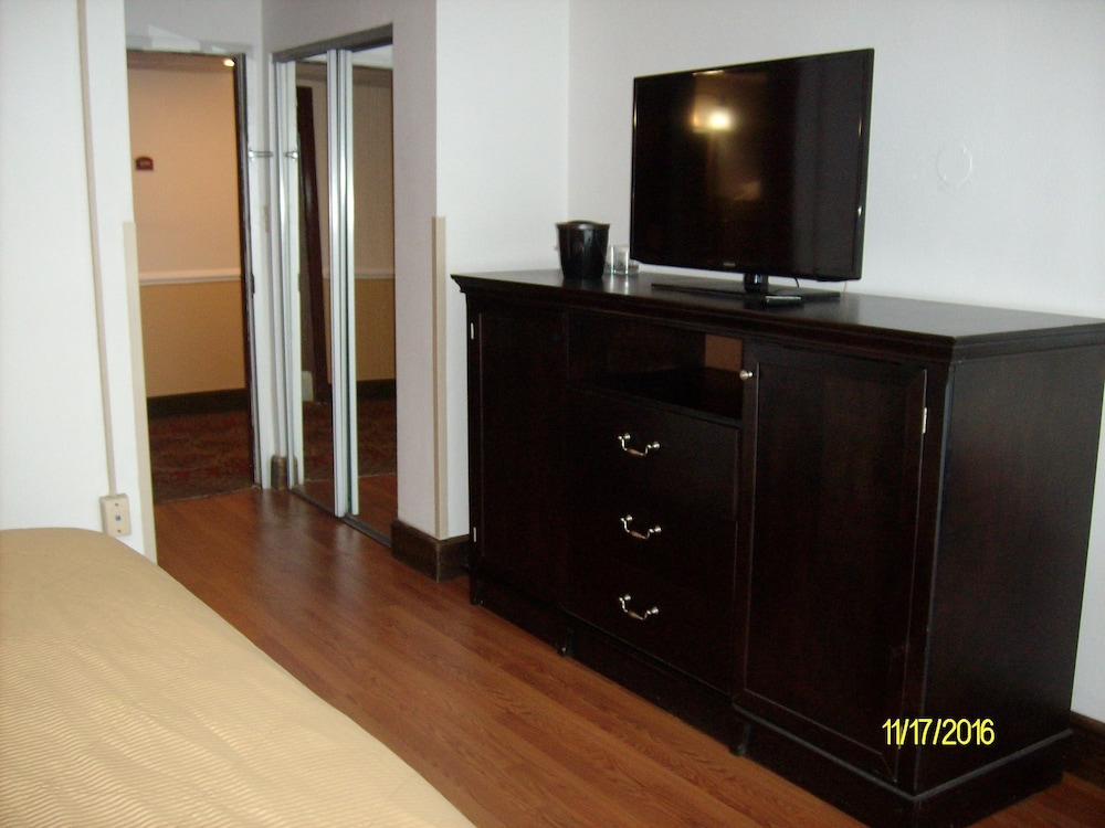 Charleston Grand Hotel - photo 12