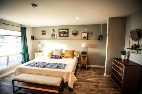 The Blue Buffalo Motel - photo 6