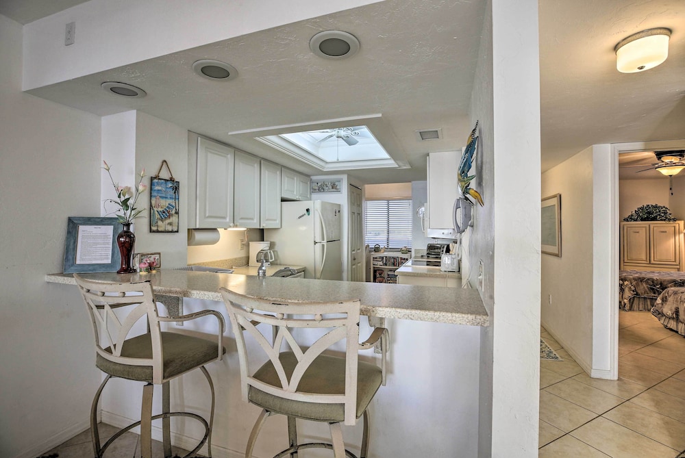 Luxe Beachfront Family Condo w Resort Amenities - photo 8