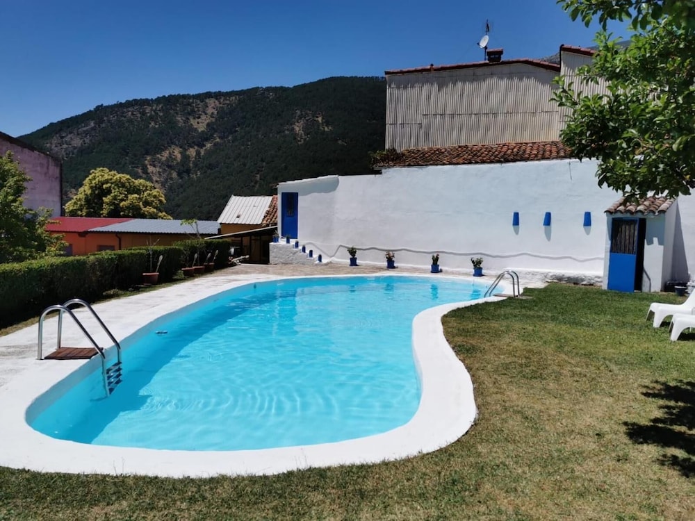 Hotel Barbacedo — hotel in Mijares