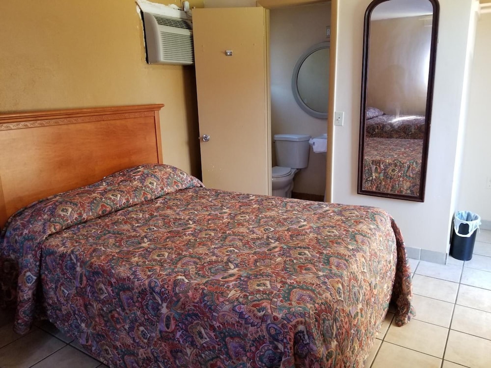 Atlantic Inn - photo 13