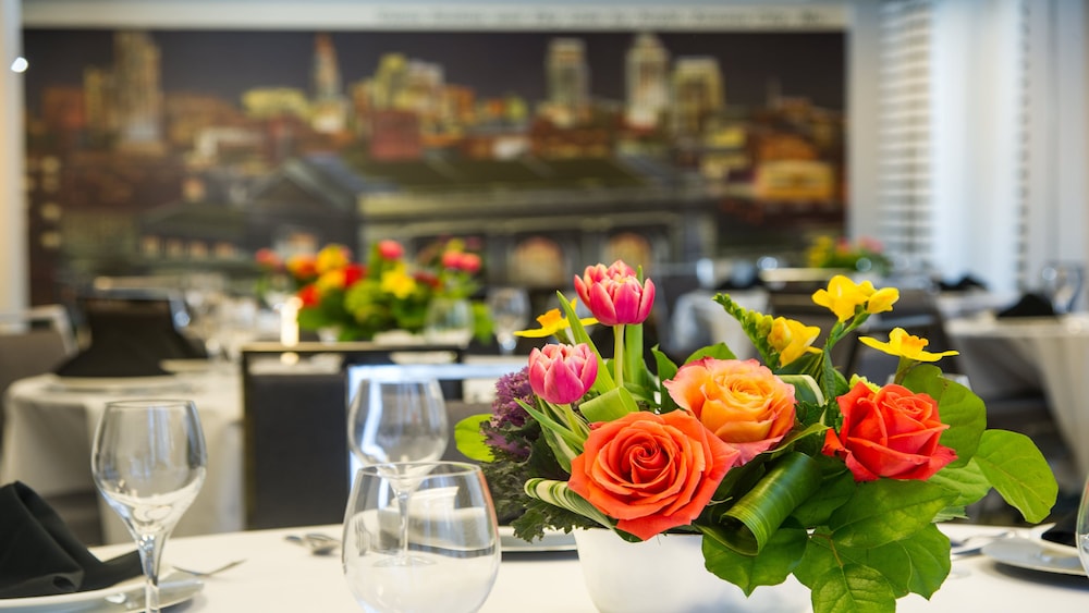 Hotel Indigo Kansas City Downtown by IHG - photo 23