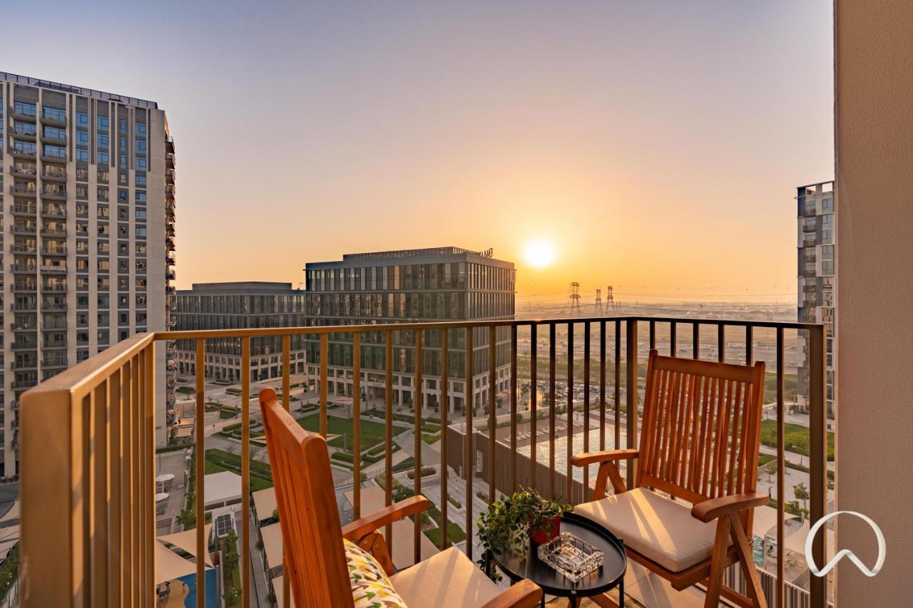 Oraya Stylish 2BR in Socio Tower 2 With Pool View — 4-Star Luxury Hotel in Dubai, United Arab Emirates