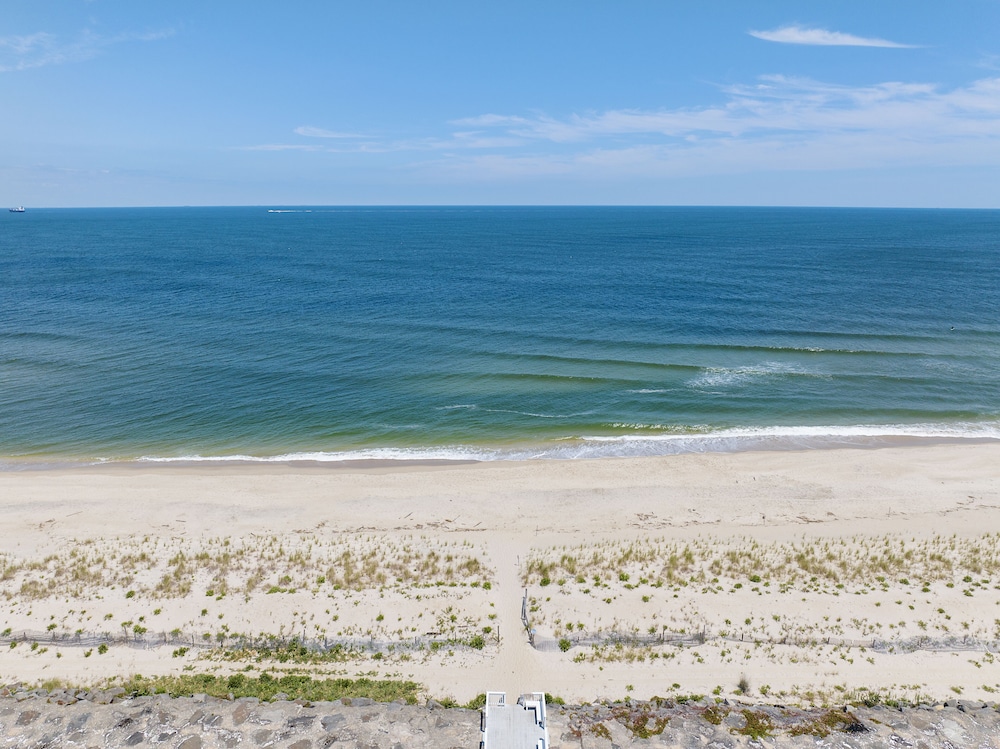 Beachwalk - photo 64