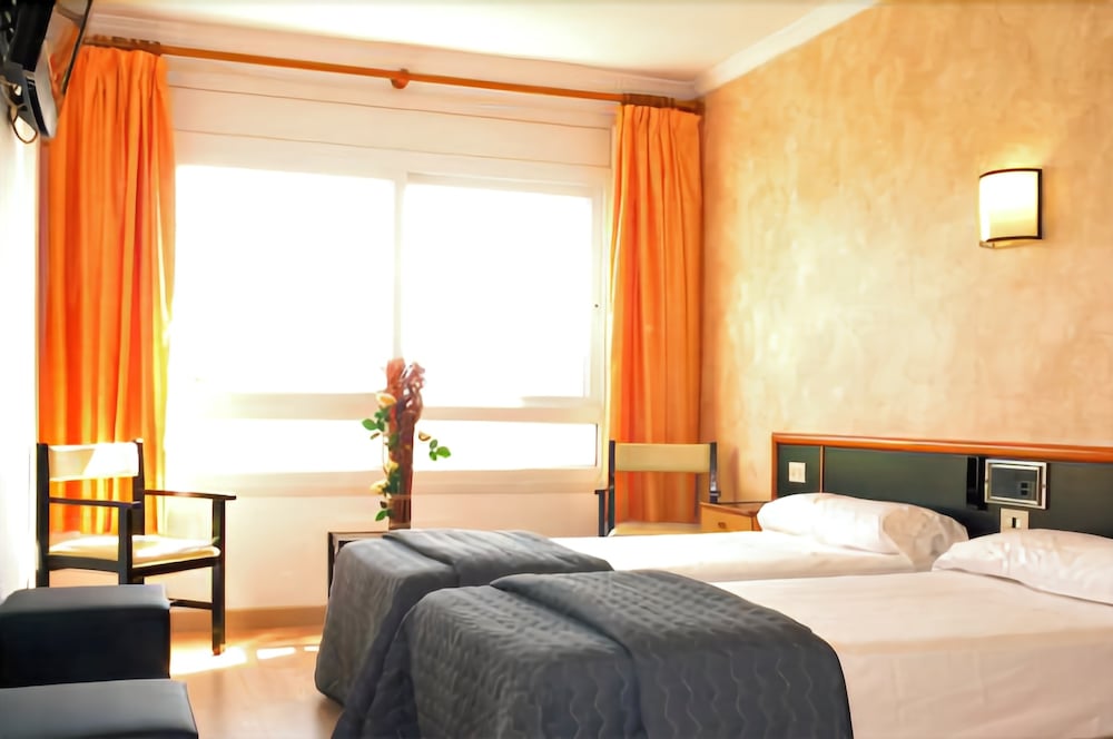 Hotel Vilobi — Vilobi D Onyar