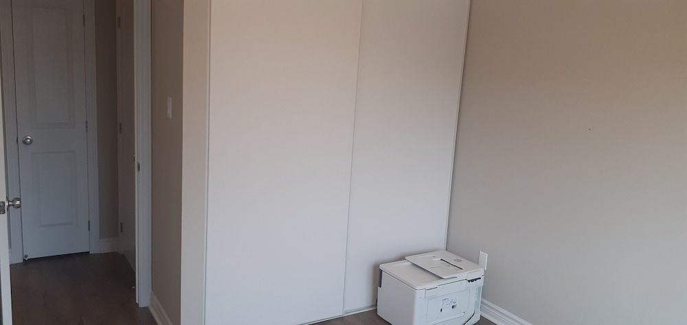 Algonquin Daily & Monthly Rooms in Ottawa, Canada